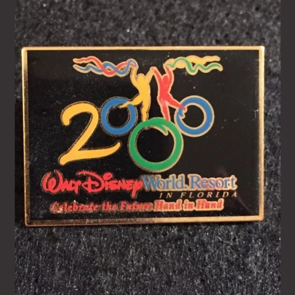 Disney Trading Pin 2000 Commemorative CAST Pin